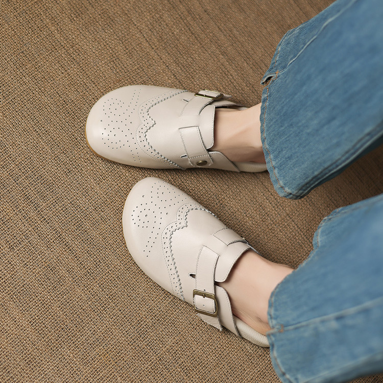 Women's Leather Closed-Toe Flat Slippers with Buckle - Image 2